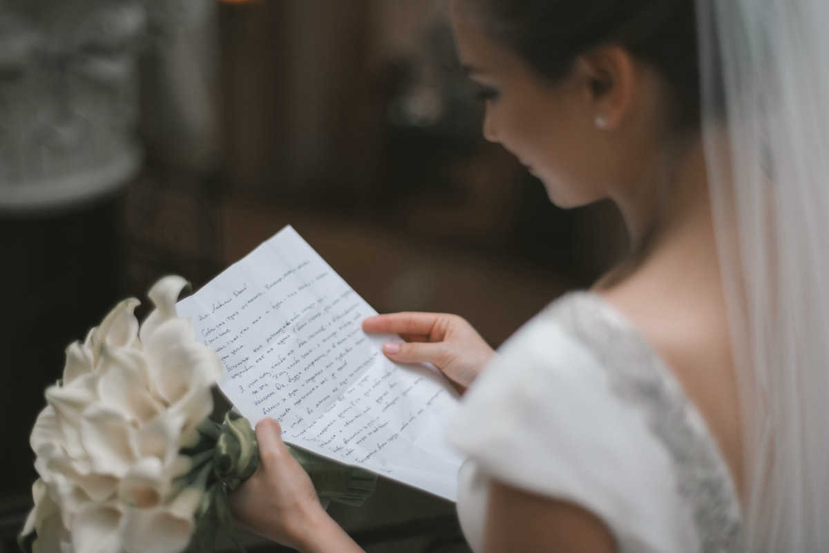 Comment écrire des vœux de mariage originaux ?