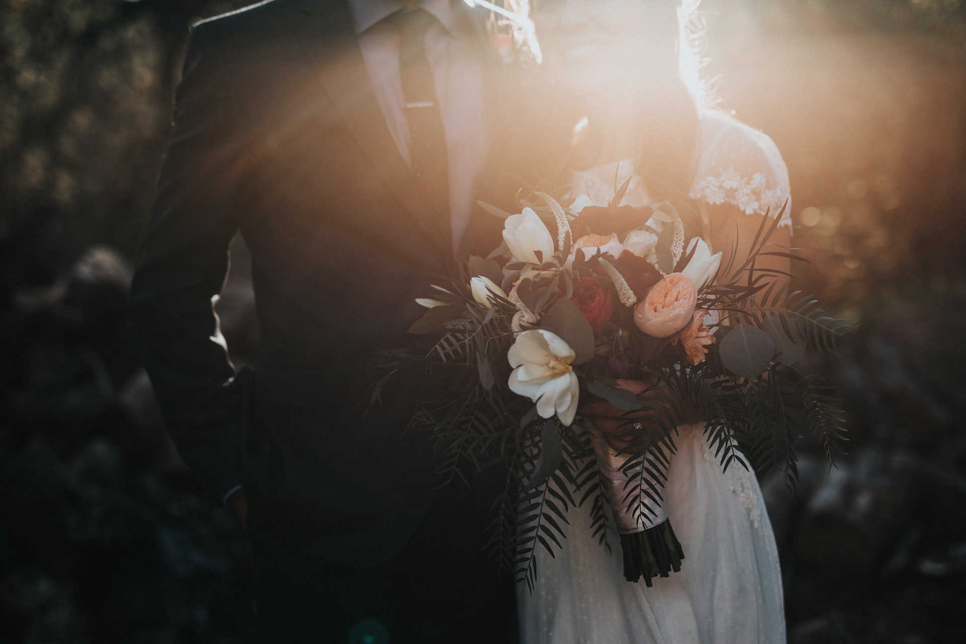 mariage homme femme bouquet